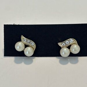 Vintage Crystal Earrings Rhinestone Gold Double Pearl Dangle